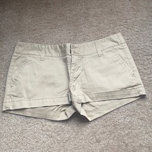 Mossimo khaki shorts